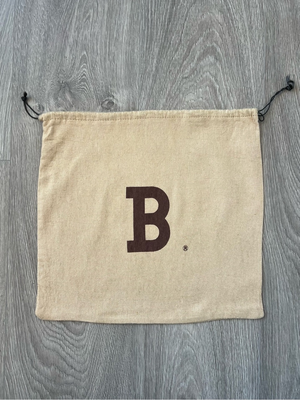 Bally dust bag (C104)
